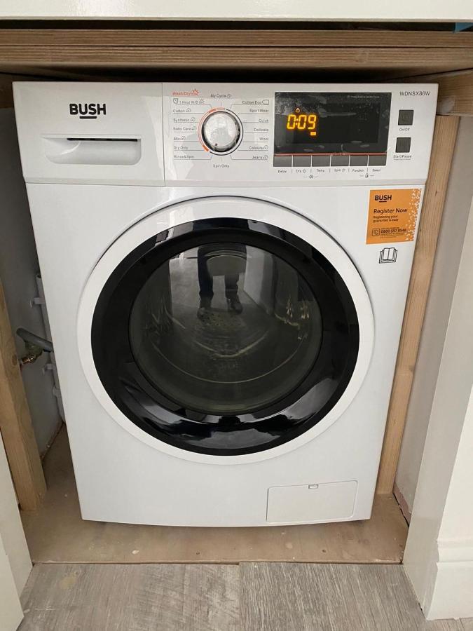 Small Single Room Walking Distance To Hove Station Exterior foto